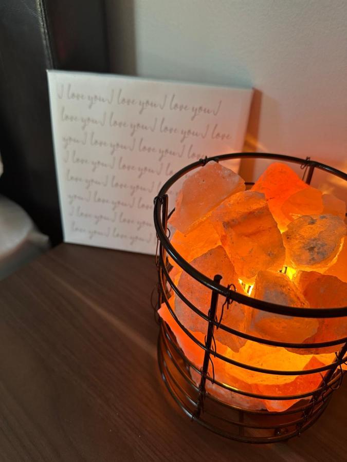 *Cozy, Convenient Boston. Indulge, You Deserve It* エクステリア 写真